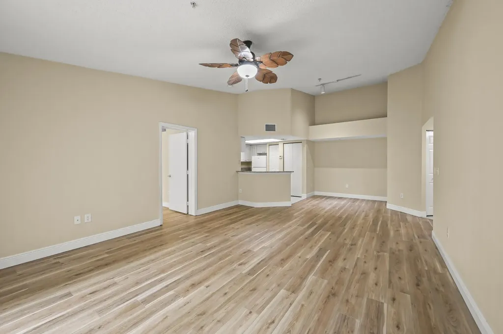 1100 S Crestwood Court S Royal Palm Beach FL 33411