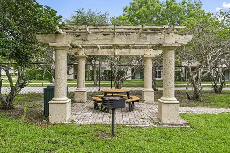 1100 S Crestwood Court S Royal Palm Beach FL 33411