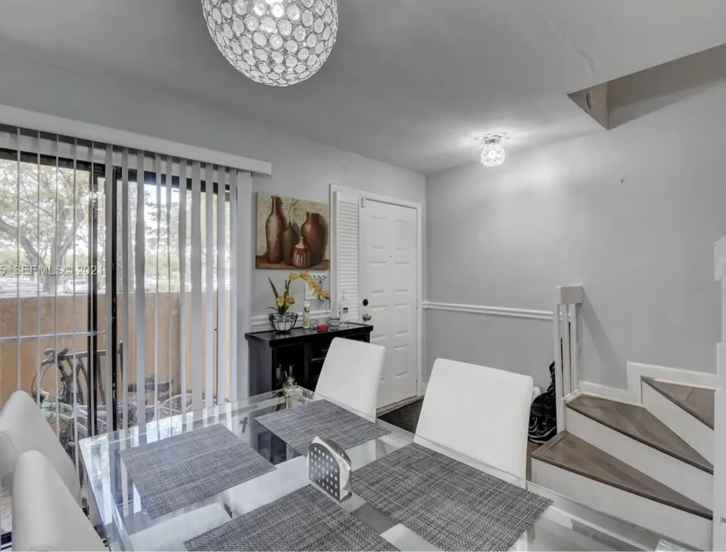 9270 NW 40th Street Coral Springs FL 33065