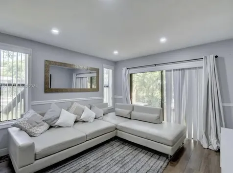 9270 NW 40th Street Coral Springs FL 33065