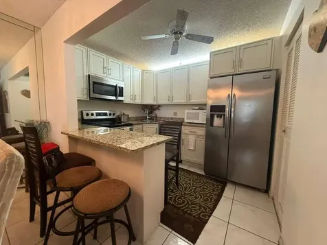 213 Pine Hov Circle Greenacres FL 33463