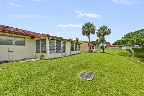 109 Lake Barbara Drive West Palm Beach FL 33411