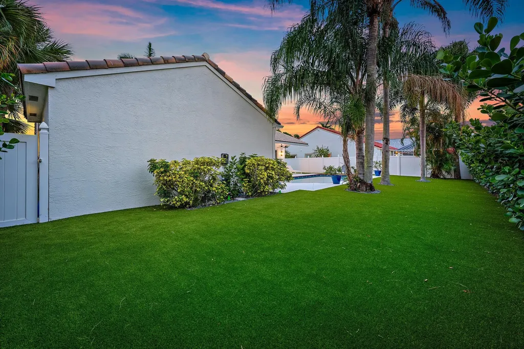 10263 Allamanda Circle Palm Beach Gardens FL 33410