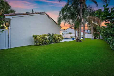 10263 Allamanda Circle Palm Beach Gardens FL 33410