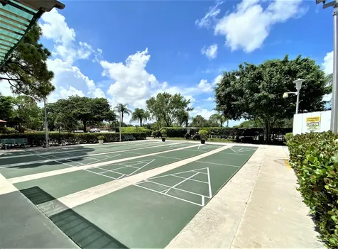290 Cape Cod Circle Lake Worth FL 33467