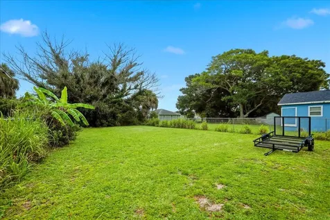 1110 N 22nd Street Fort Pierce FL 34950