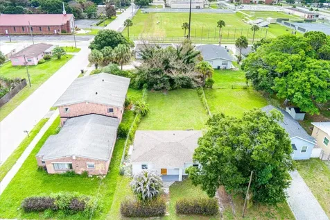 1110 N 22nd Street Fort Pierce FL 34950