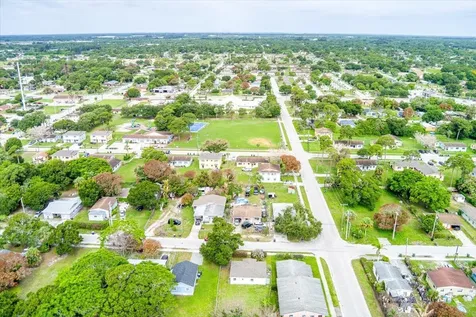 1110 N 22nd Street Fort Pierce FL 34950