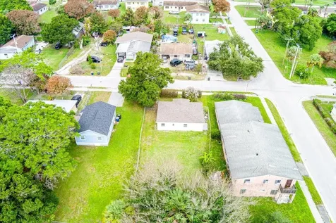 1110 N 22nd Street Fort Pierce FL 34950