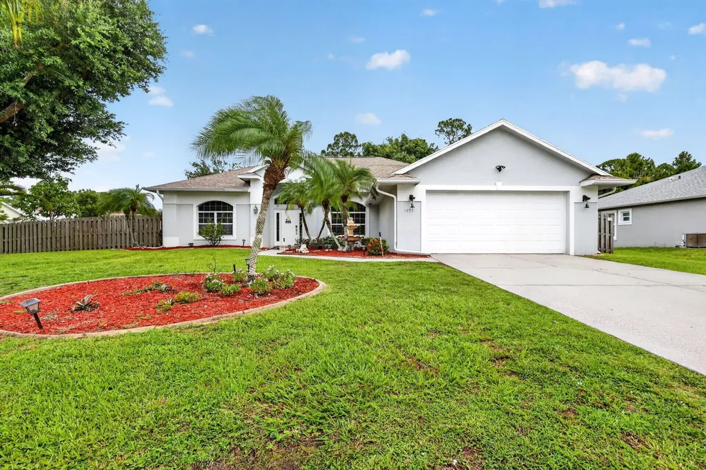 1571 SW Hunnicut Avenue Port St Lucie FL 34953