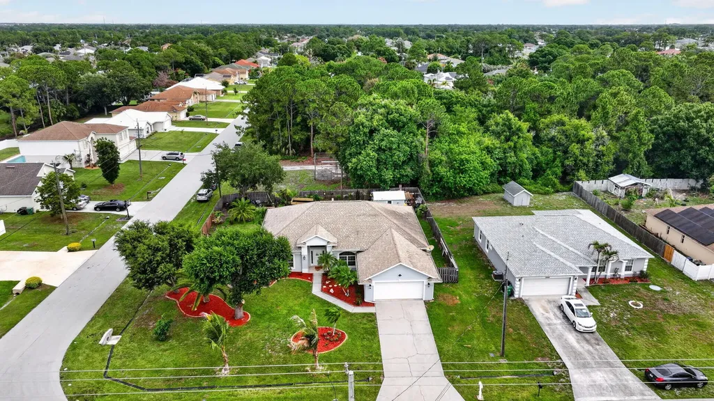 1571 SW Hunnicut Avenue Port St Lucie FL 34953