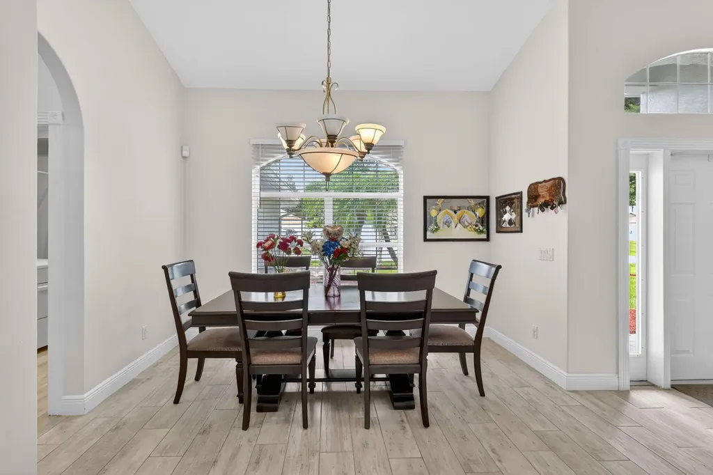 1571 SW Hunnicut Avenue Port St Lucie FL 34953