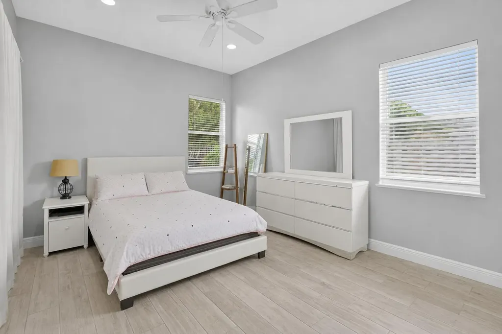 1571 SW Hunnicut Avenue Port St Lucie FL 34953