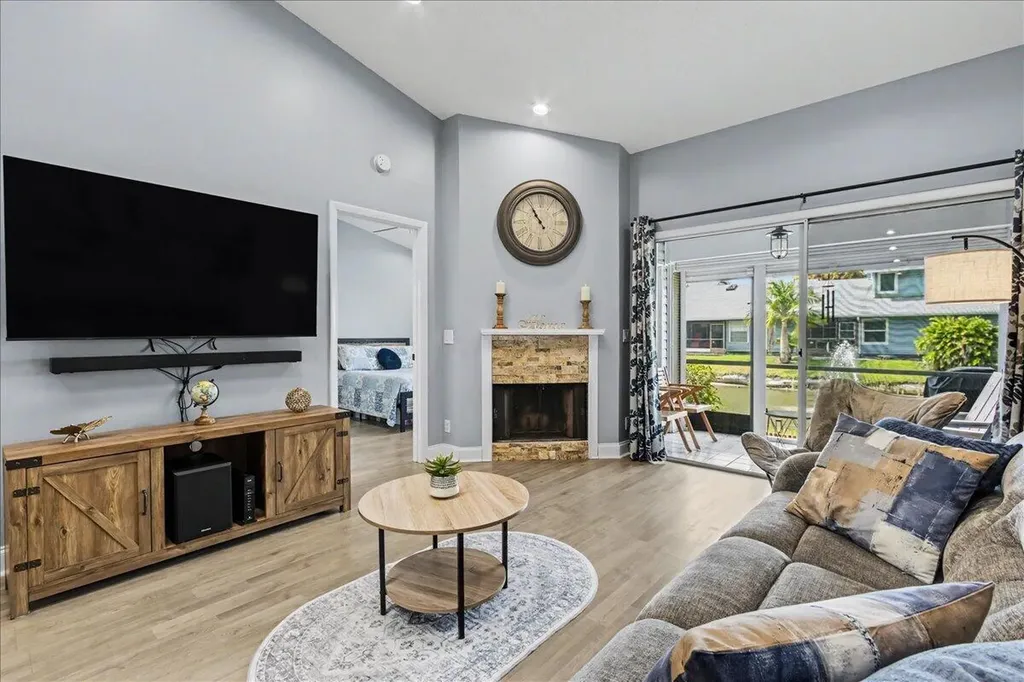 3801 Island Club Circle E Lake Worth FL 33462