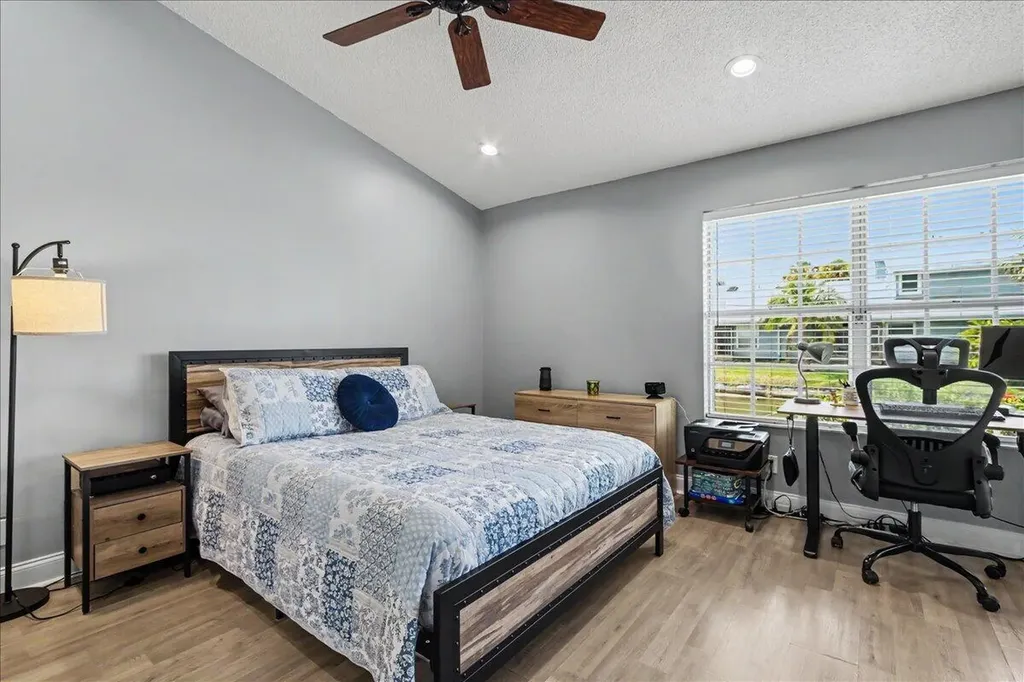 3801 Island Club Circle E Lake Worth FL 33462