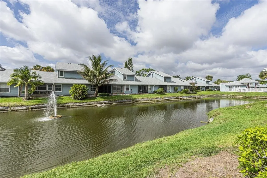 3801 Island Club Circle E Lake Worth FL 33462