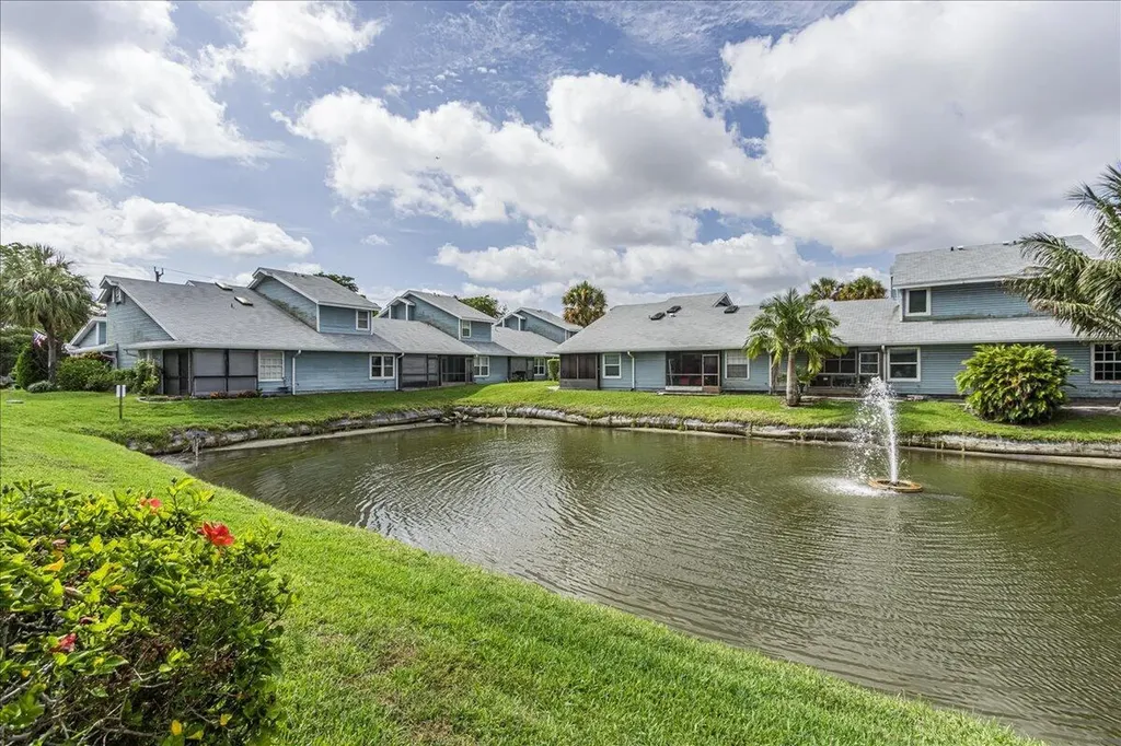 3801 Island Club Circle E Lake Worth FL 33462