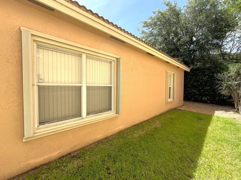 12657 NW 6th Street Coral Springs FL 33071