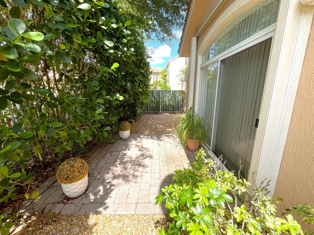 12657 NW 6th Street Coral Springs FL 33071