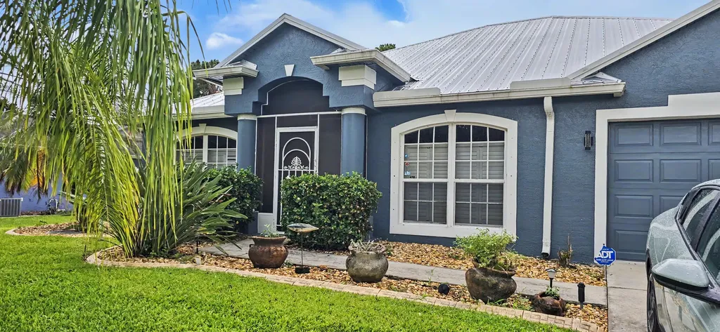 1874 SW Nantucket Avenue Port St Lucie FL 34953