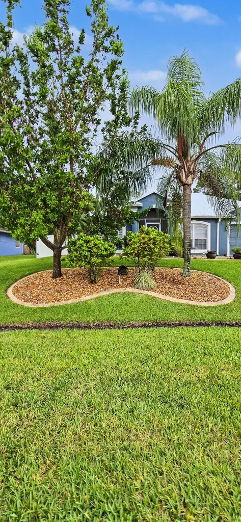 1874 SW Nantucket Avenue Port St Lucie FL 34953