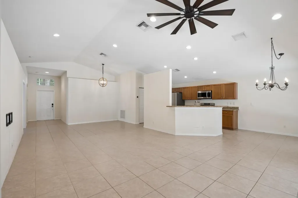 5330 Vernio Lane Boynton Beach FL 33437