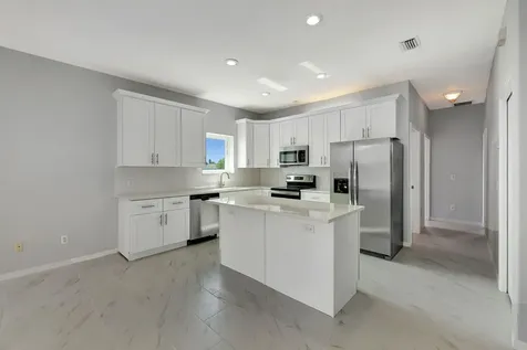 2704 SE Eagle Drive Port St Lucie FL 34984