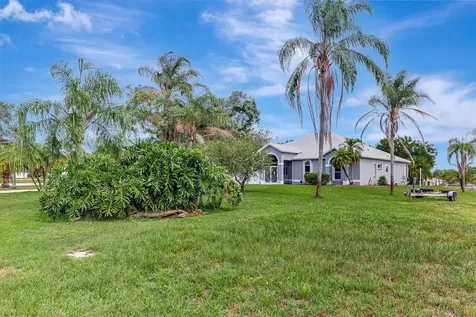 2704 SE Eagle Drive Port St Lucie FL 34984
