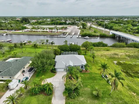 2704 SE Eagle Drive Port St Lucie FL 34984
