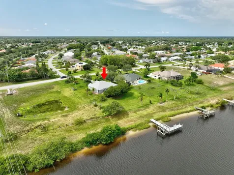 2704 SE Eagle Drive Port St Lucie FL 34984