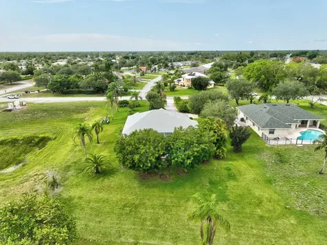2704 SE Eagle Drive Port St Lucie FL 34984