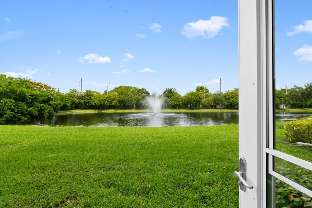 2503 Antigua Terrace Coconut Creek FL 33066