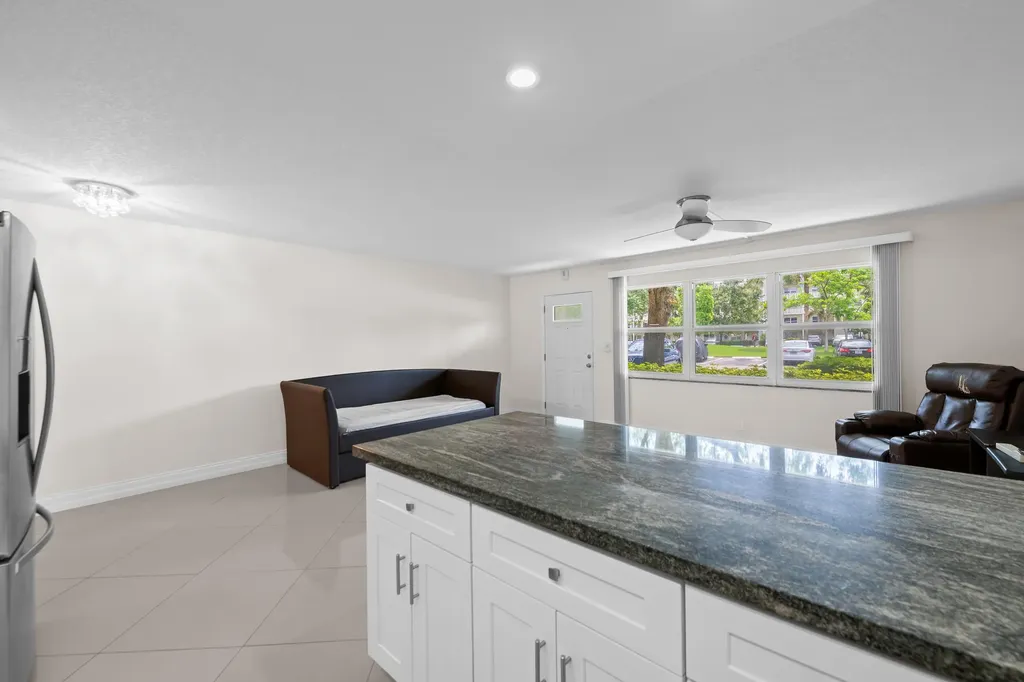 2503 Antigua Terrace Coconut Creek FL 33066