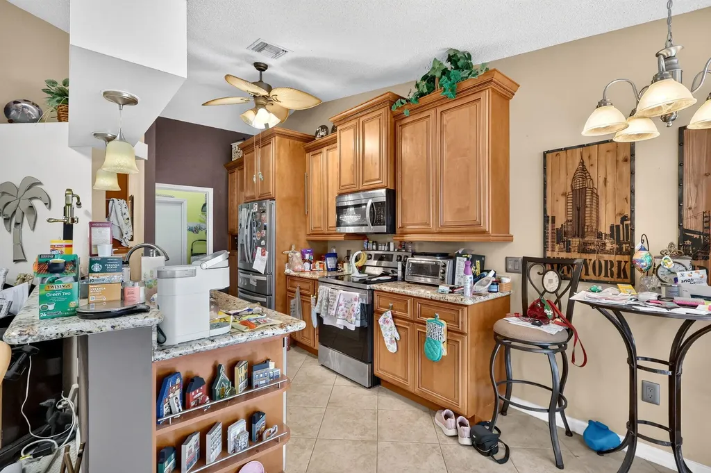 2755 SE Caladium Avenue Port St Lucie FL 34952
