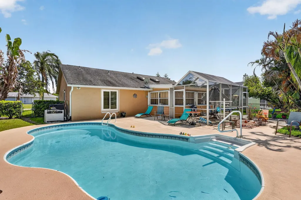 2755 SE Caladium Avenue Port St Lucie FL 34952