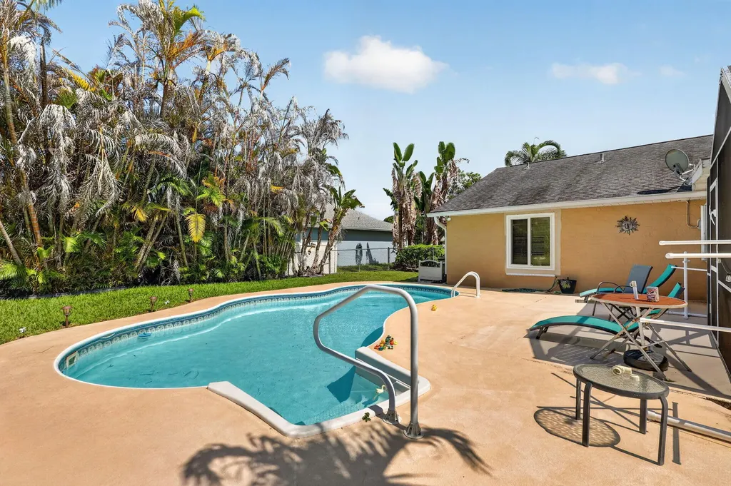 2755 SE Caladium Avenue Port St Lucie FL 34952