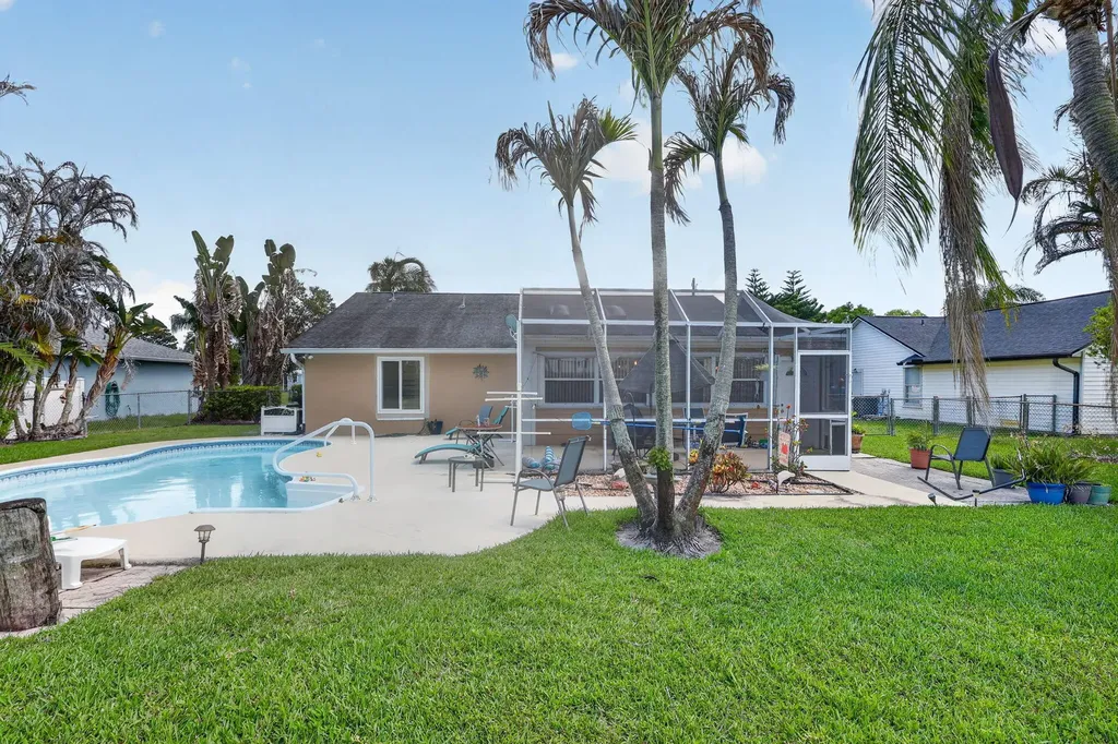 2755 SE Caladium Avenue Port St Lucie FL 34952