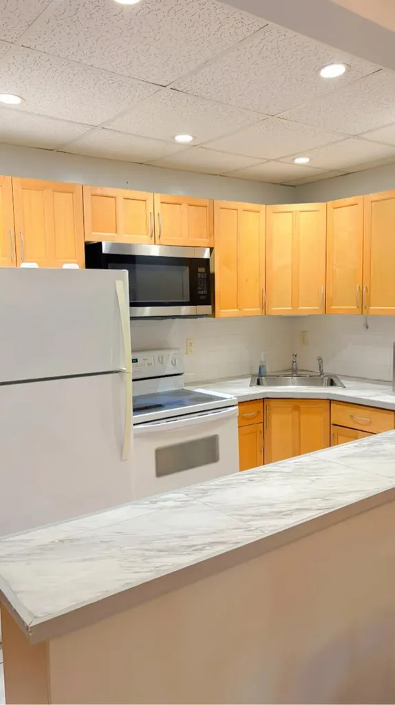1560 Mckinley Street Hollywood FL 33020