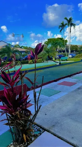 1560 Mckinley Street Hollywood FL 33020