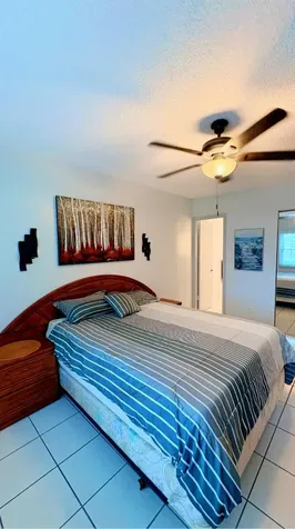 1560 Mckinley Street Hollywood FL 33020
