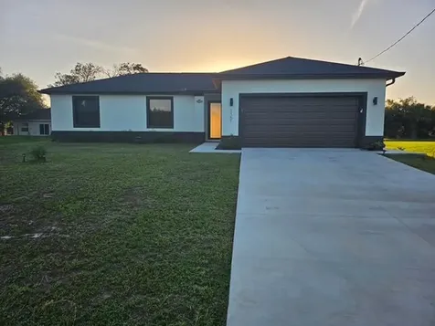 1151 Jabara Circle Labelle FL 33935