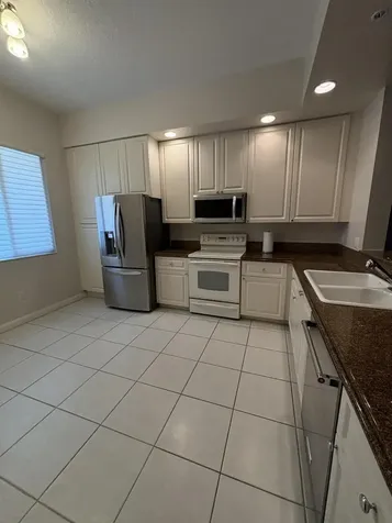 10 E Harbour Isle Drive Drive E Fort Pierce FL 34949