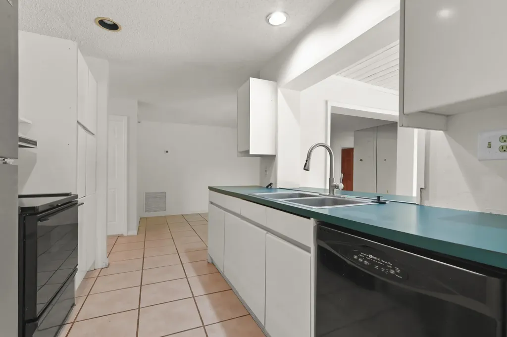 1019 Hickory Trail Wellington FL 33414