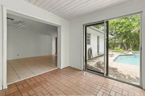 1019 Hickory Trail Wellington FL 33414