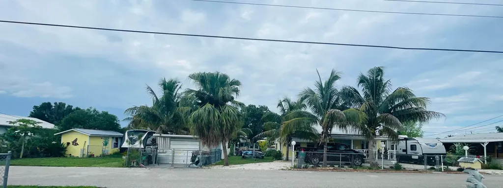 1099 7th Street Okeechobee FL 34974