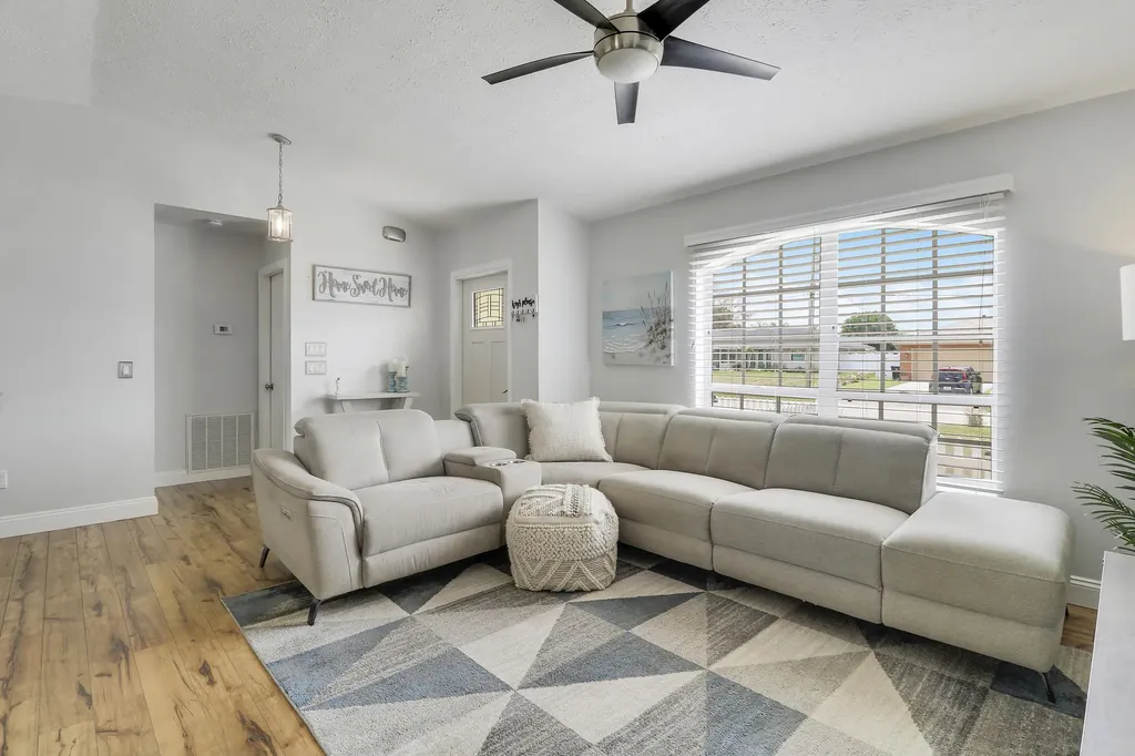 729 SW Saragossa Avenue Port St Lucie FL 34953