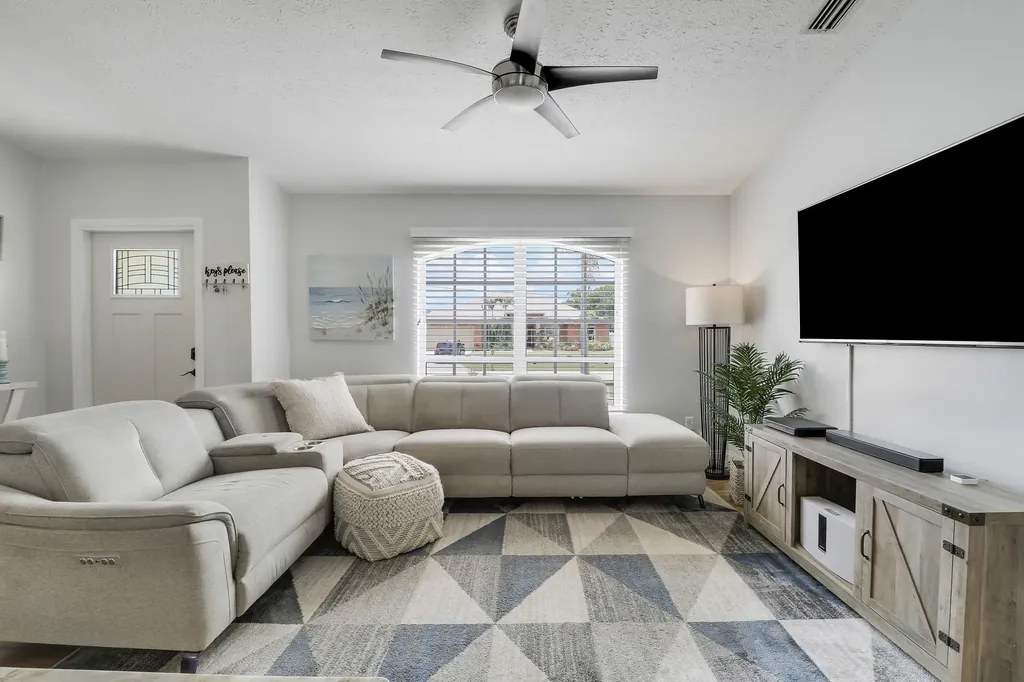 729 SW Saragossa Avenue Port St Lucie FL 34953