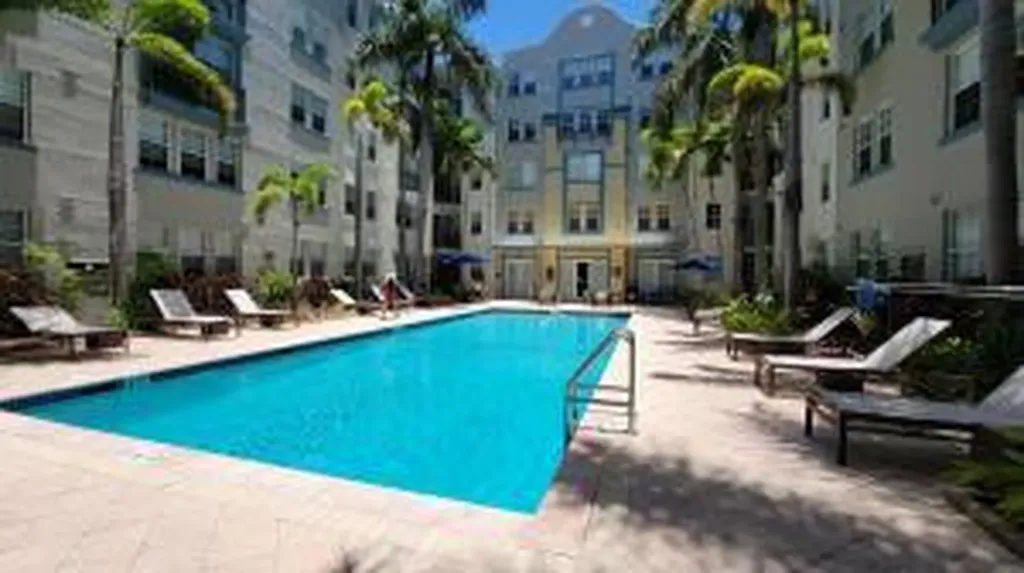 533 NE 3rd Avenue Fort Lauderdale FL 33301