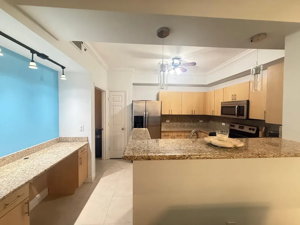 533 NE 3rd Avenue Fort Lauderdale FL 33301