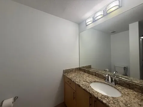 533 NE 3rd Avenue Fort Lauderdale FL 33301